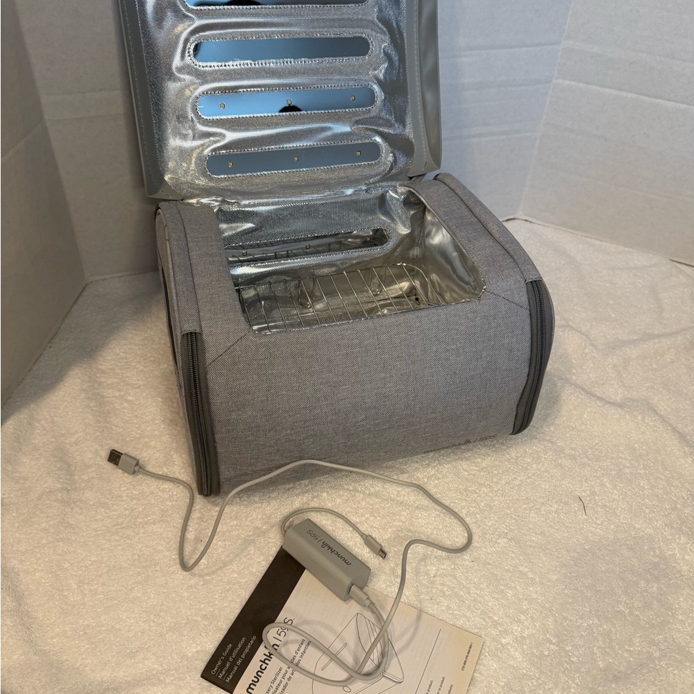 Munchkin® 59S™ UV Cleaning Bag nursery sterilizer